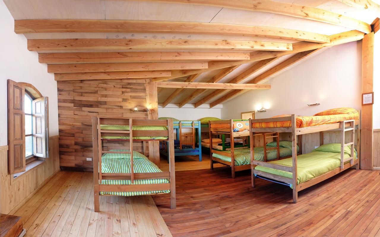 Rio Libre Pucon Party Hostel ภายนอก รูปภาพ