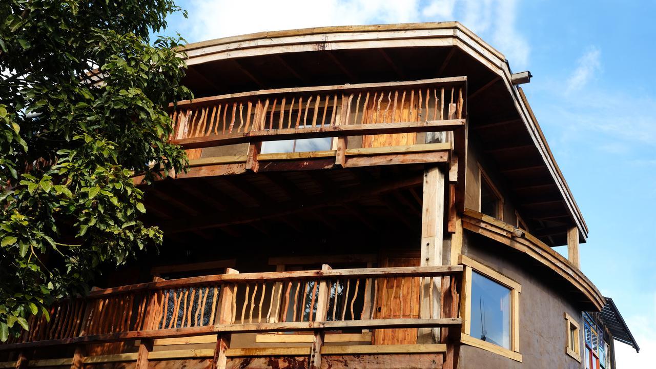 Rio Libre Pucon Party Hostel ภายนอก รูปภาพ