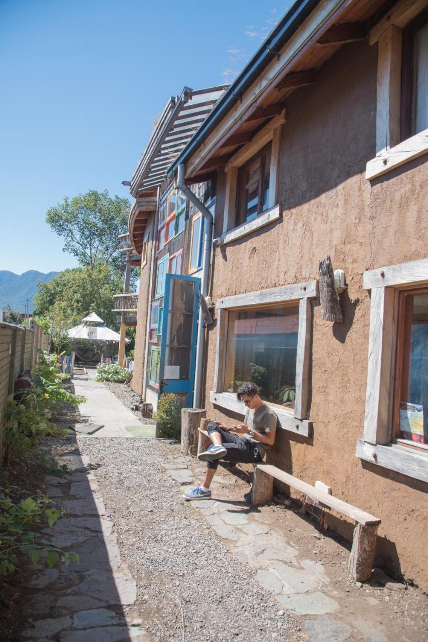 Rio Libre Pucon Party Hostel ภายนอก รูปภาพ