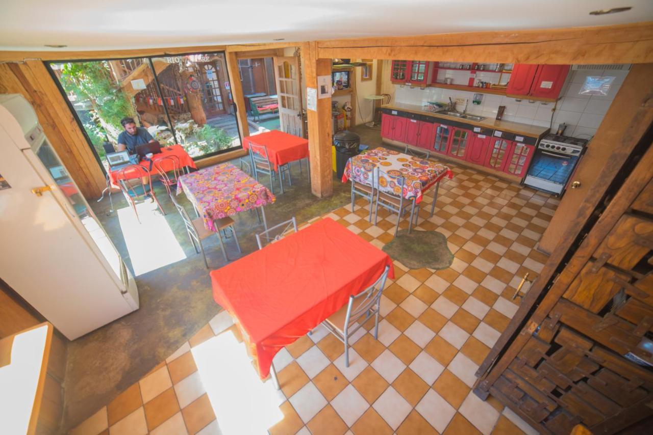 Rio Libre Pucon Party Hostel ภายนอก รูปภาพ